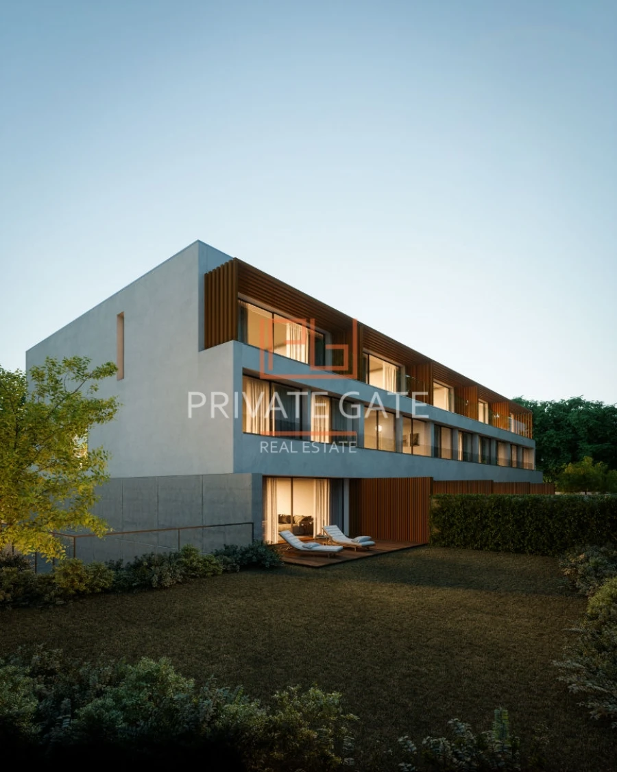 Moradia T5 para Venda em Aldoar, Foz do Douro e Nevogilde Foto 2