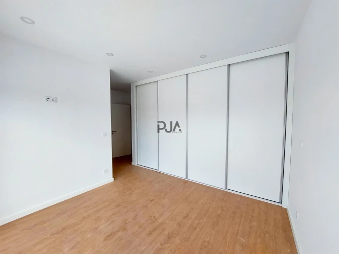 Apartamento T3 para Venda em Insua Foto 5