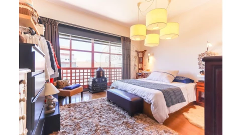 Apartamento T4 para Venda em Campolide
