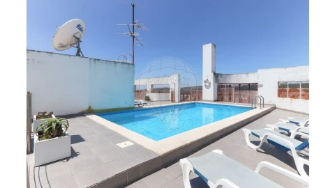 Apartamento T4 para Venda em Campolide