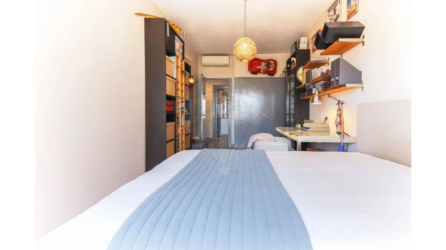 Apartamento T4 para Venda em Campolide Foto 2
