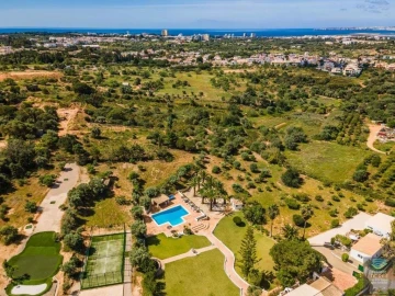 Moradia T3 para Arrendamento férias em Alvor