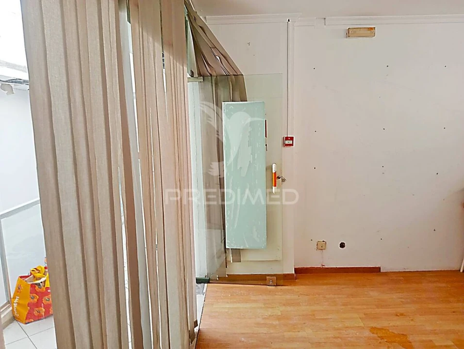 Loja para Venda em Albufeira e Olhos de Água Foto 6