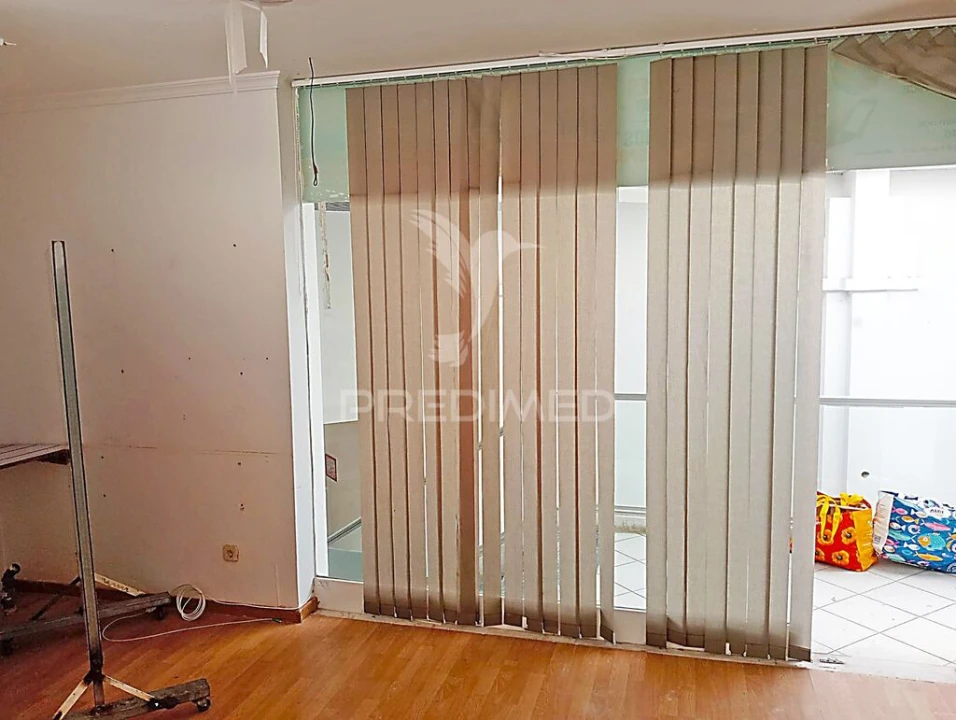 Loja para Venda em Albufeira e Olhos de Água Foto 3
