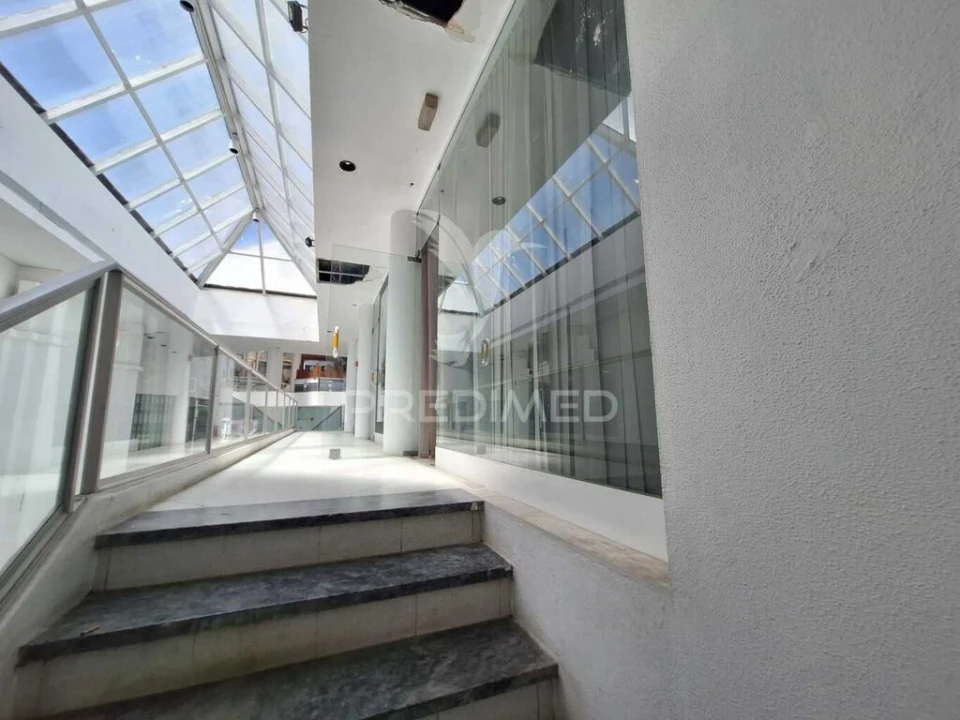 Loja para Venda em Albufeira e Olhos de Água Foto 8