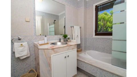 Apartamento T3 para Arrendamento férias em Albufeira e Olhos de Água