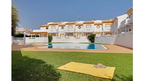 Apartamento T3 para Arrendamento férias em Albufeira e Olhos de Água