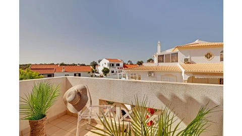 Apartamento T3 para Arrendamento férias em Albufeira e Olhos de Água