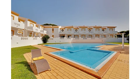 Apartamento T3 para Arrendamento férias em Albufeira e Olhos de Água