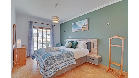 Apartamento T3 para Arrendamento férias em Albufeira e Olhos de Água