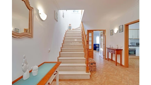 Apartamento T3 para Arrendamento férias em Albufeira e Olhos de Água