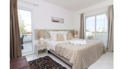 Apartamento T2 para Arrendamento férias em Albufeira e Olhos de Água