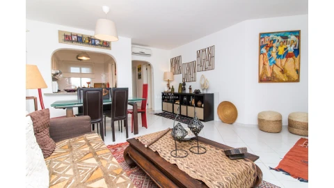 Apartamento T2 para Arrendamento férias em Albufeira e Olhos de Água