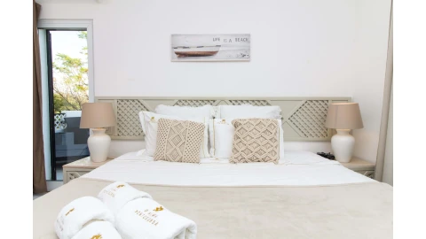 Apartamento T2 para Arrendamento férias em Albufeira e Olhos de Água