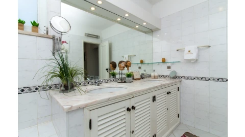 Apartamento T2 para Arrendamento férias em Albufeira e Olhos de Água