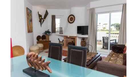 Apartamento T2 para Arrendamento férias em Albufeira e Olhos de Água