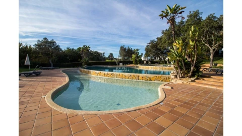 Apartamento T2 para Arrendamento férias em Albufeira e Olhos de Água