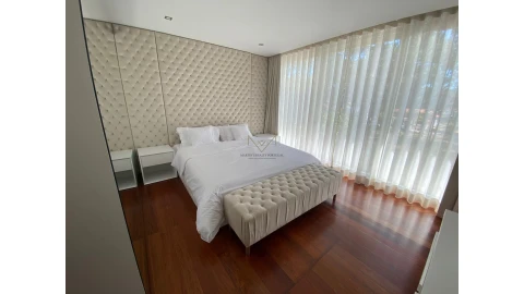 Moradia para Venda em Charneca de Caparica e Sobreda