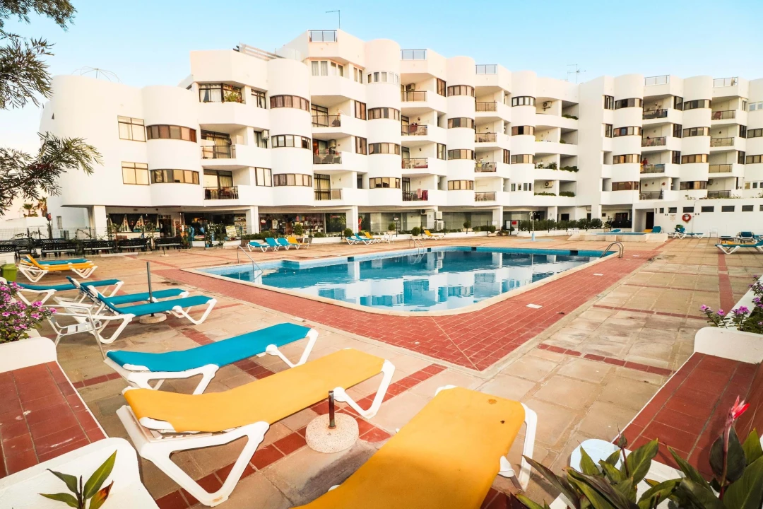 Apartamento T2 para Arrendamento férias em Albufeira e Olhos de Água Foto 1