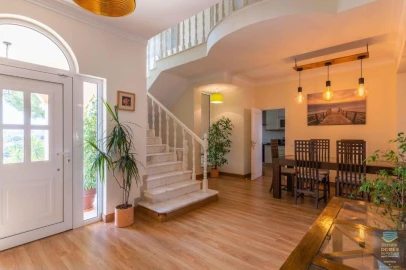 Moradia T4 para Arrendamento férias em Ferragudo