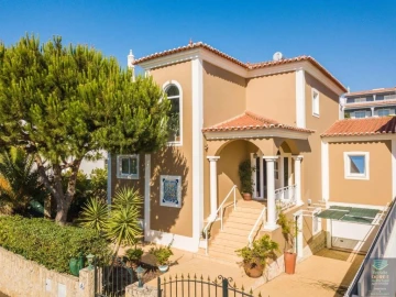 Moradia T4 para Arrendamento férias em Ferragudo