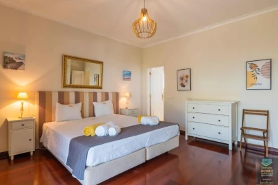 Moradia T4 para Arrendamento férias em Ferragudo