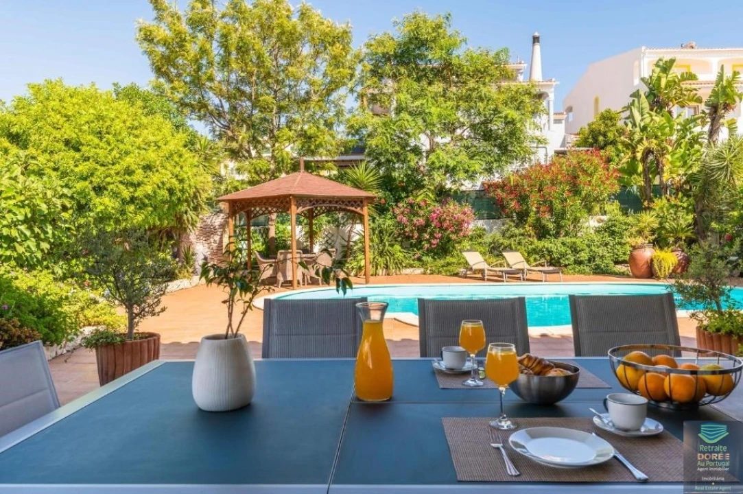 Moradia T4 para Arrendamento férias em Ferragudo Foto 8