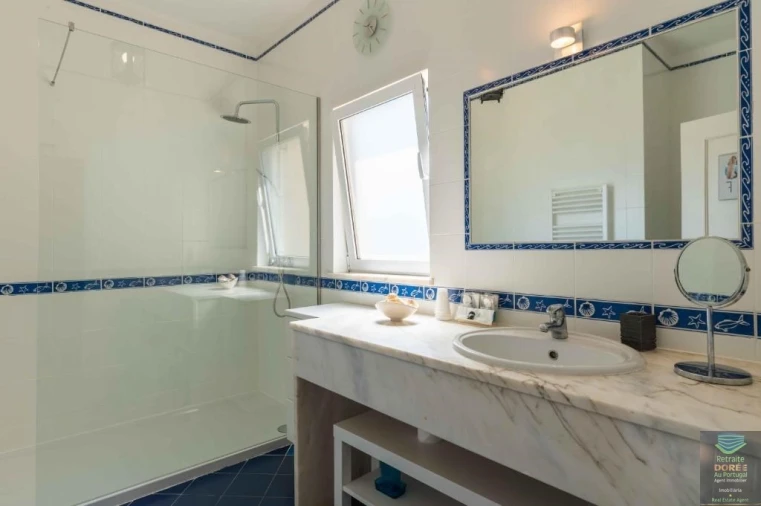 Moradia T4 para Arrendamento férias em Ferragudo Foto 19