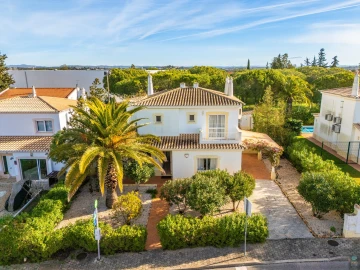 Moradia T4 para Arrendamento férias em Portimão