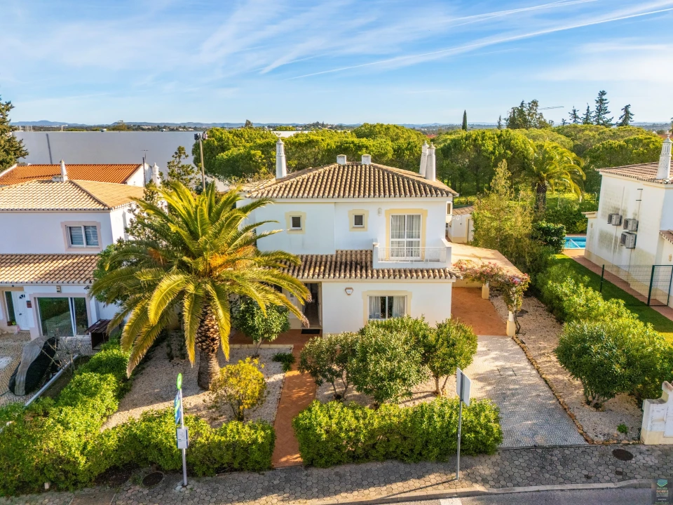 Moradia T4 para Arrendamento férias em Portimão Foto 2