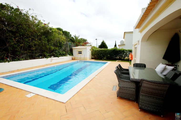 Moradia T4 para Arrendamento férias em Portimão Foto 6