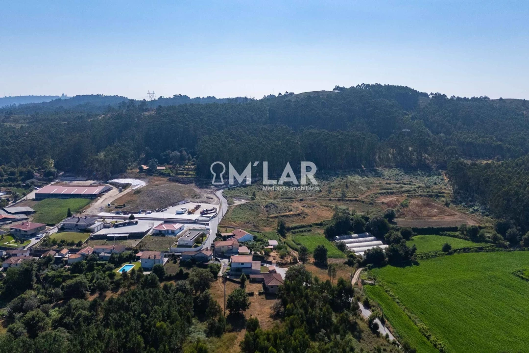 Quinta T3 para Venda em Pedralva Foto 39