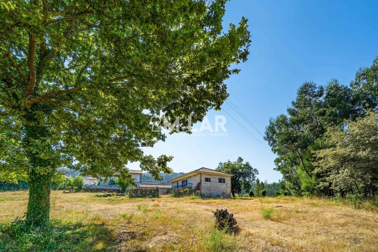 Quinta T3 para Venda em Pedralva Foto 33