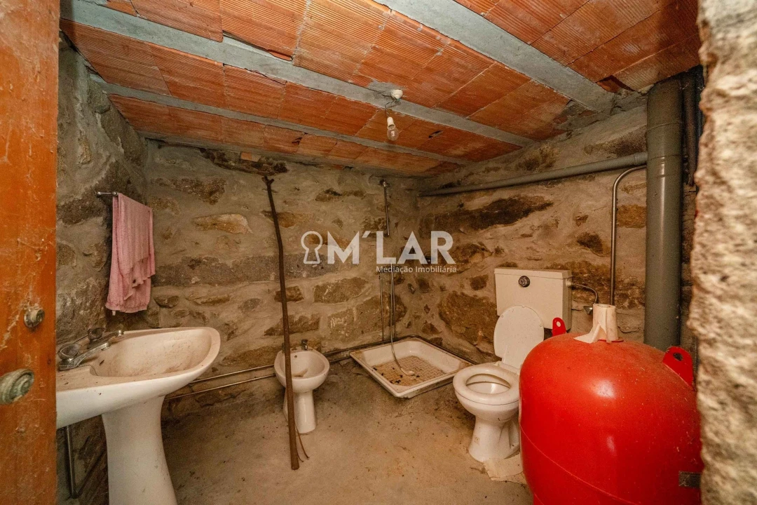 Quinta T3 para Venda em Pedralva Foto 37