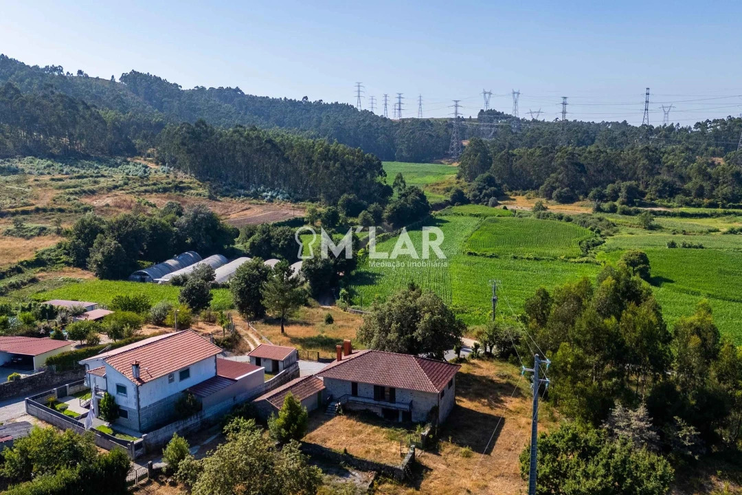 Quinta T3 para Venda em Pedralva Foto 44