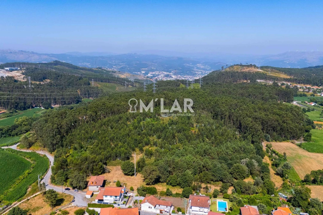 Quinta T3 para Venda em Pedralva Foto 2