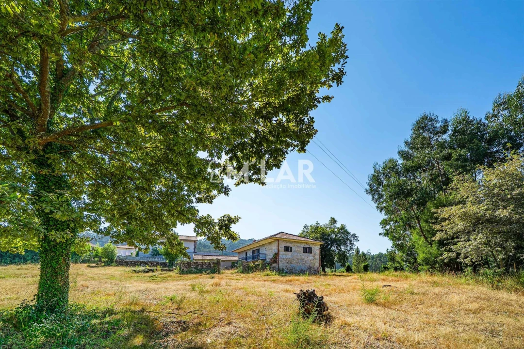 Quinta T3 para Venda em Pedralva Foto 33