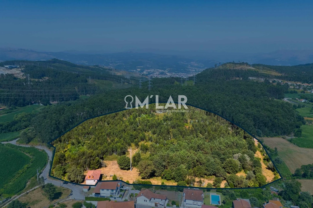 Quinta T3 para Venda em Pedralva Foto 46