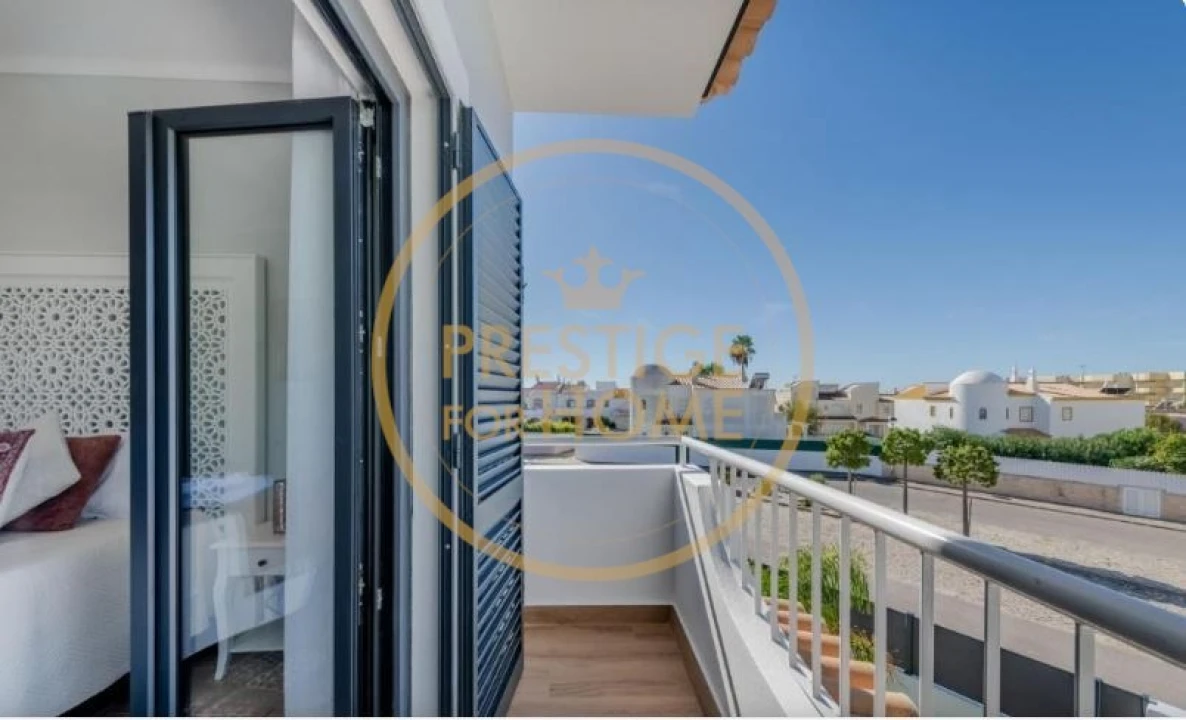 Moradia T4 para Arrendamento férias em Albufeira e Olhos de Água Foto 47