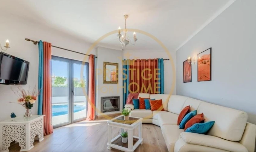 Moradia T4 para Arrendamento férias em Albufeira e Olhos de Água Foto 2