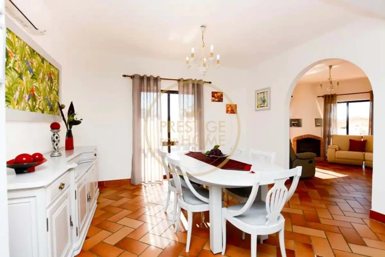 Moradia T4 para Arrendamento férias em Albufeira e Olhos de Água Foto 18