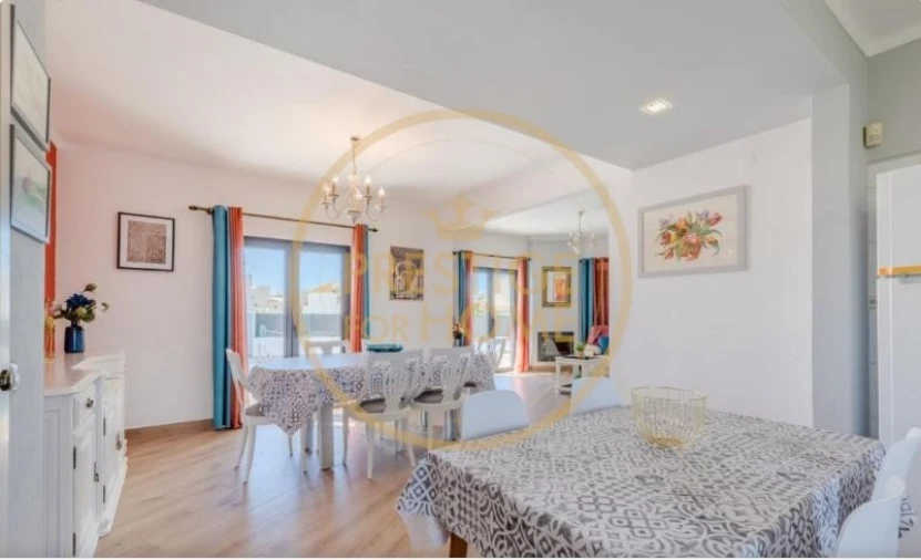 Moradia T4 para Arrendamento férias em Albufeira e Olhos de Água Foto 6