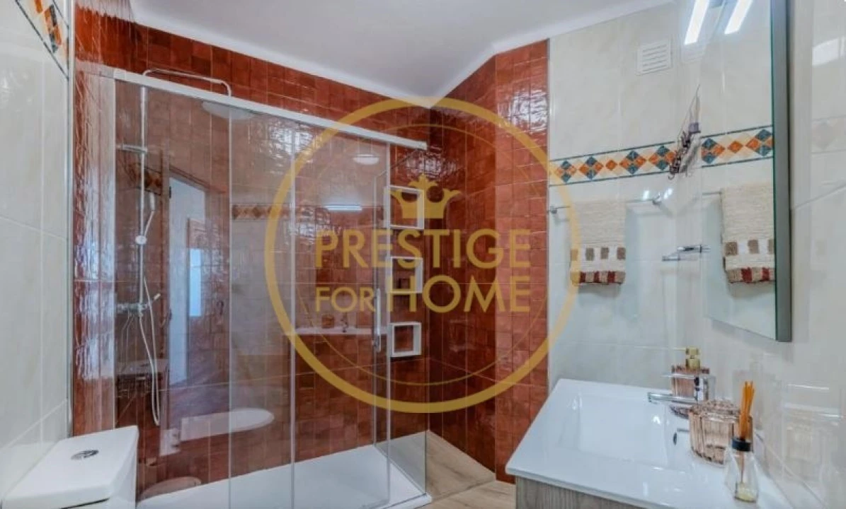 Moradia T4 para Arrendamento férias em Albufeira e Olhos de Água Foto 44