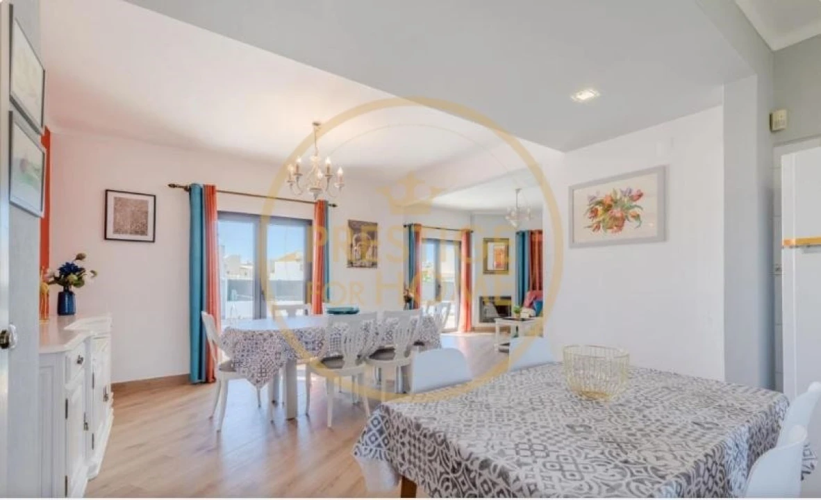 Moradia T4 para Arrendamento férias em Albufeira e Olhos de Água Foto 6