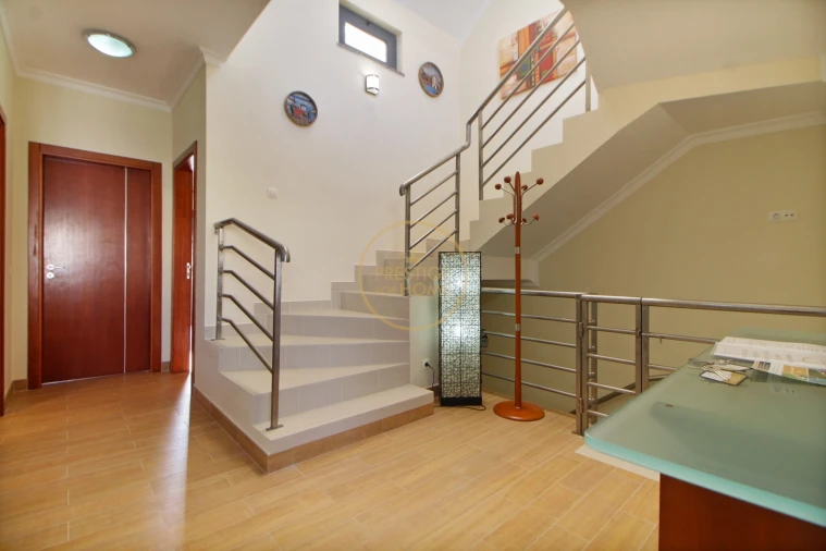 Apartamento T2 para Arrendamento férias em Quarteira Foto 4