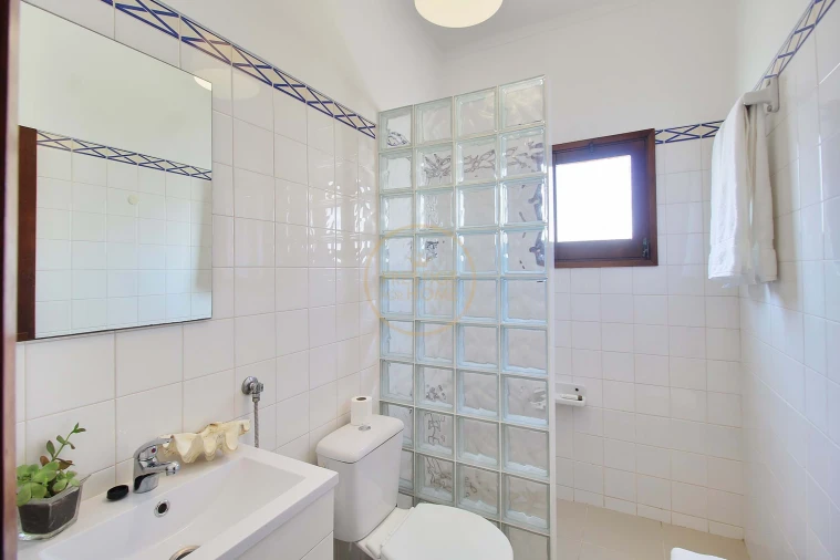 Apartamento T1 para Arrendamento férias em Quarteira Foto 16