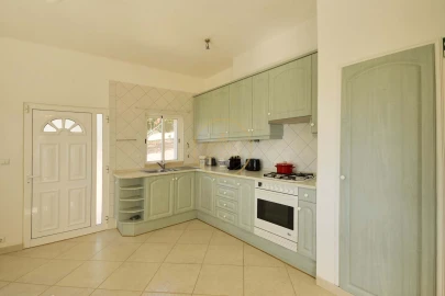 Moradia T3 para Arrendamento férias em Loule (São Sebastião)