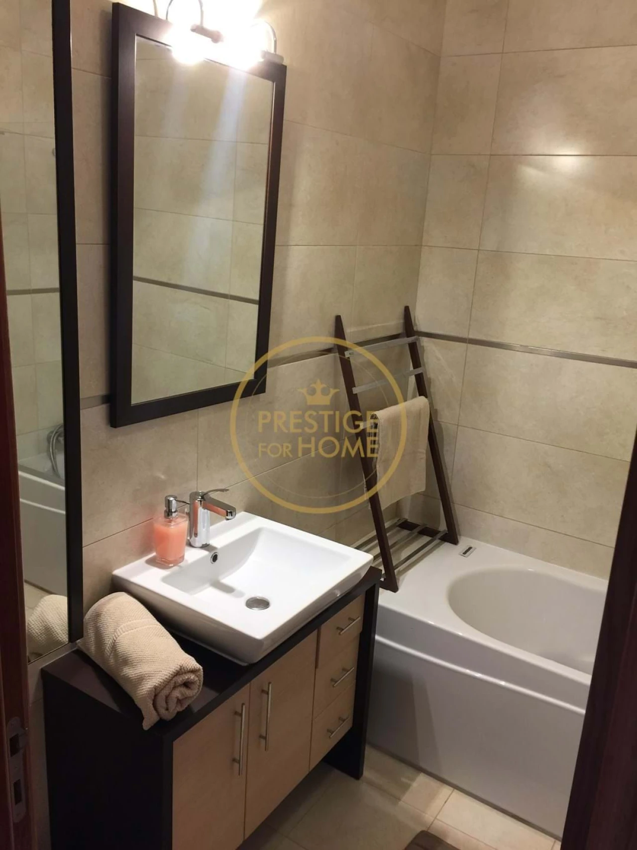 Apartamento T2 para Arrendamento férias em Quarteira Foto 8