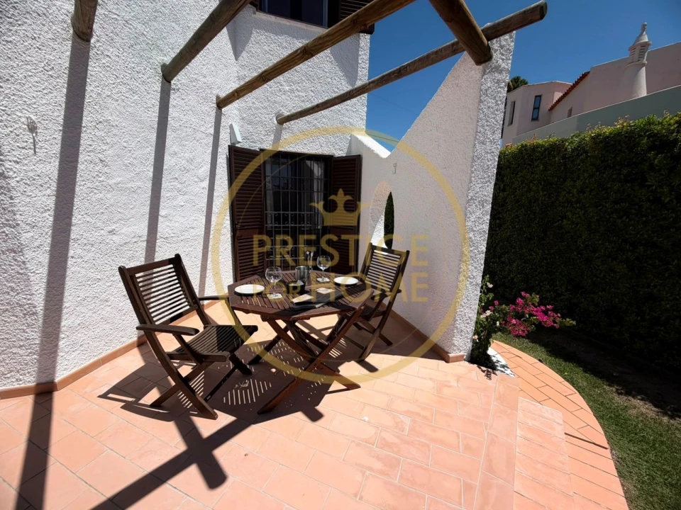 Moradia T3 para Arrendamento férias em Quarteira Foto 9