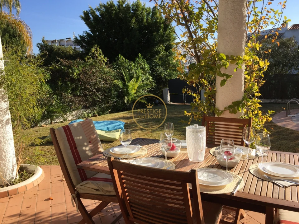 Moradia T3 para Arrendamento férias em Quarteira Foto 7